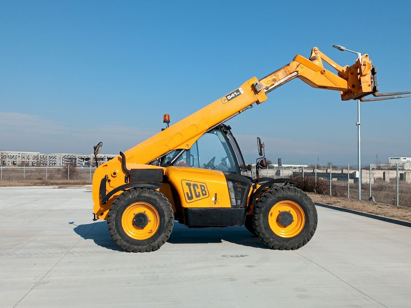 Телескопичен товарач JCB 541-70
